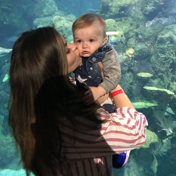 Meet your Posher, Alexis - Picture 2 of 2